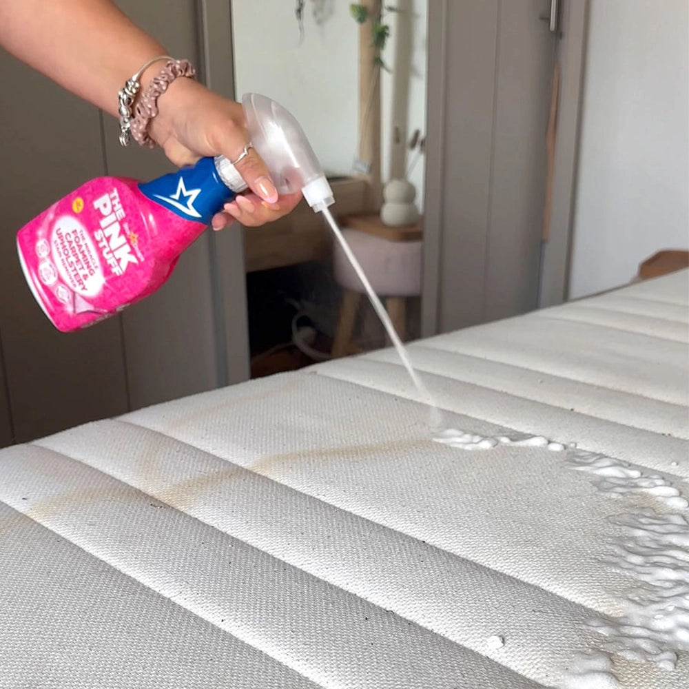The Pink Stuff Détachant Miracle Moussant Pour Tapis Et Tissu D'ameublement - 500ml