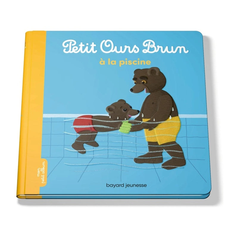 At the Pool - Petit Ours Brun