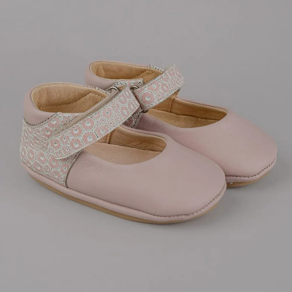 Cuteshez Leather Pump - Pink